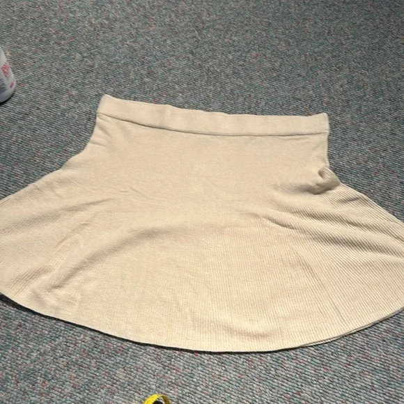 NWT Ladies XL Gap Skating Style skirt - Picture 6 of 7